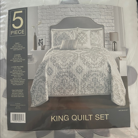 Brand New! Sunham Home Fashions 5-piece King Quilt Set